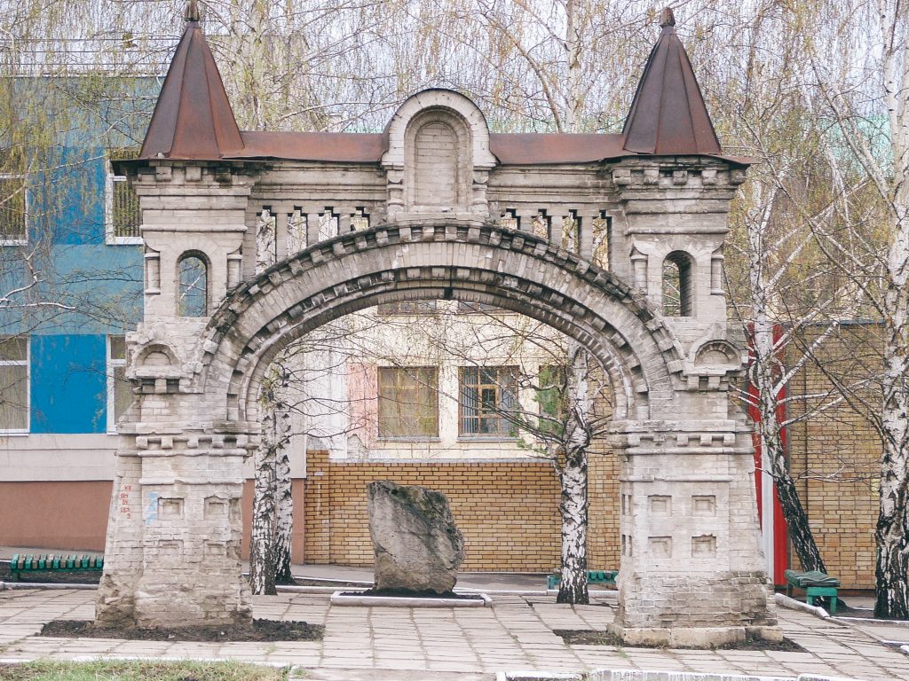 Ворота Никольского монастыря